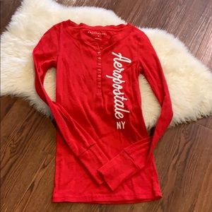 Aeropostale red Henley size small new with out tag